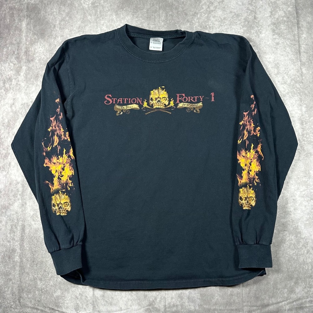 Gildan Phoenix Fire Dept Station 41 AZ Flaming Skull Long Sleeve Shirt Men M Y2K